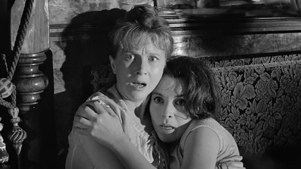 Фильм Призрак дома на холме (1963)